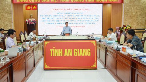 Chủ tịch UBND tỉnh An Giang Hồ Văn Mừng làm việc với 5 xã, phường về công tác chuẩn bị Đại hội Đảng bộ, nhiệm kỳ 2025 - 2030 