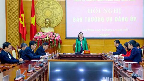 Ban Thường vụ Đảng ủy các cơ quan Đảng tỉnh thảo luận, cho ý kiến vào các nội dung quan trọng