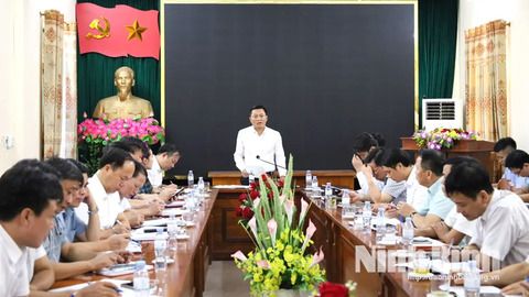 Đồng chí Phó Chủ tịch UBND tỉnh kiểm tra tiến độ triển khai công tác GPMB Dự án đường sắt tốc độ cao Bắc-Nam