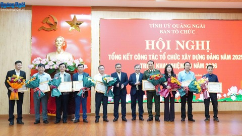 Ngăn chặn suy thoái tư tưởng, chính trị từ “tế bào” của Đảng