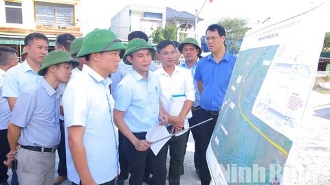 Đồng chí Phó Chủ tịch UBND tỉnh kiểm tra tình hình thực hiện một số dự án trọng điểm