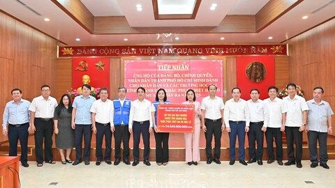 Thành phố Hồ Chí Minh tiếp tục hỗ trợ tỉnh Khánh Hòa hơn 57 tỷ đồng khắc phục hậu quả mưa lũ