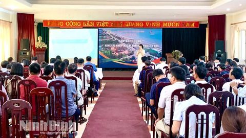 Bồi dưỡng nâng cao nhận thức về phát triển du lịch biển