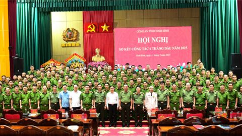 Công an tỉnh Ninh Bình triển khai phương hướng, nhiệm vụ công tác công an 6 tháng cuối năm 2025