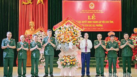 Tiếp tục phát huy phẩm chất “Bộ đội Cụ Hồ”, xây dựng quê hương Ninh Bình giàu đẹp, văn minh