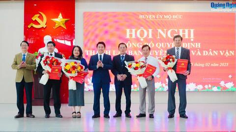 Nhiều địa phương công bố quyết định thành lập Ban Tuyên giáo và Dân vận Huyện ủy