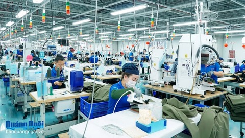 Thi đua làm theo lời Bác