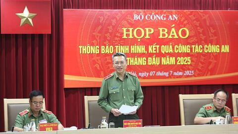 Thiếu tướng Nguyễn Quốc Toản thông tin về sử dụng giấy tờ được cấp trước thời điểm sáp nhập tỉnh thành và việc xử lý hàng giả, hàng nhái