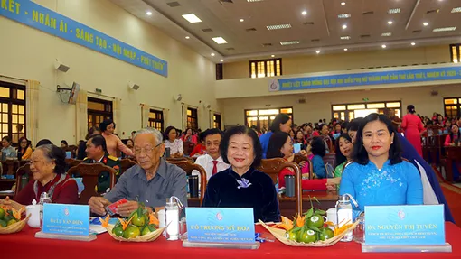 Các cấp Hội LHPN thành phố phải chuyển mình mạnh mẽ, hành động quyết liệt,... đóng góp hiệu quả vào sự nghiệp xây dựng, phát triển địa phương, đất nước 