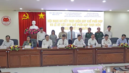 Học viện Chính trị khu vực IV ký kết tăng cường phối hợp bảo vệ nền tảng tư tưởng của Đảng 