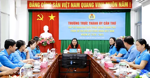 Lãnh đạo Thành ủy gặp gỡ đoàn đại biểu dự Đại hội XIV Công đoàn Việt Nam 