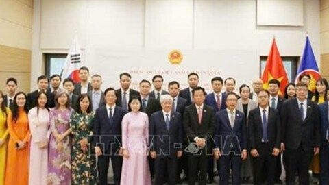 Chủ tịch Đỗ Văn Chiến kết thúc tốt đẹp chuyến thăm và làm việc tại Hàn Quốc