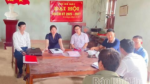 Xây dựng Đảng vững bền từ gốc