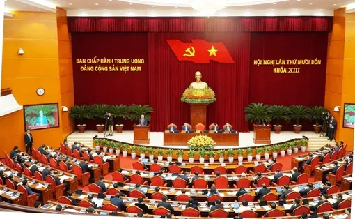 Bài 1: Kiên định, trung thành và độc lập, sáng tạo 