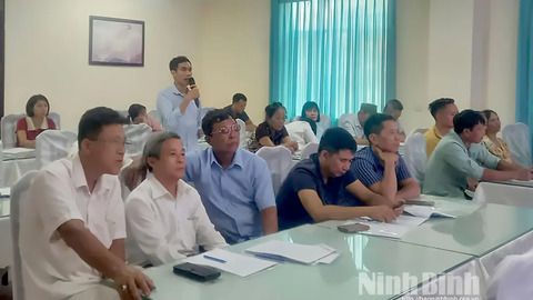 Tập huấn sản xuất rau đạt tiêu chuẩn hữu cơ