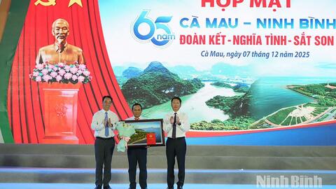 Nhiều hoạt động kỷ niệm 65 năm kết nghĩa tỉnh Cà Mau và tỉnh Ninh Bình