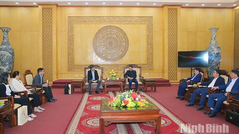 Đồng chí Bí thư Tỉnh ủy Đặng Xuân Phong tiếp xã giao lãnh đạo Công ty TNHH Aeon Việt Nam