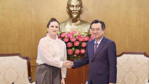 Đồng chí Nguyễn Thanh Nghị, Trưởng Ban Chính sách, chiến lược Trung ương tiếp và làm việc với Đại sứ New Zealand tại Việt Nam