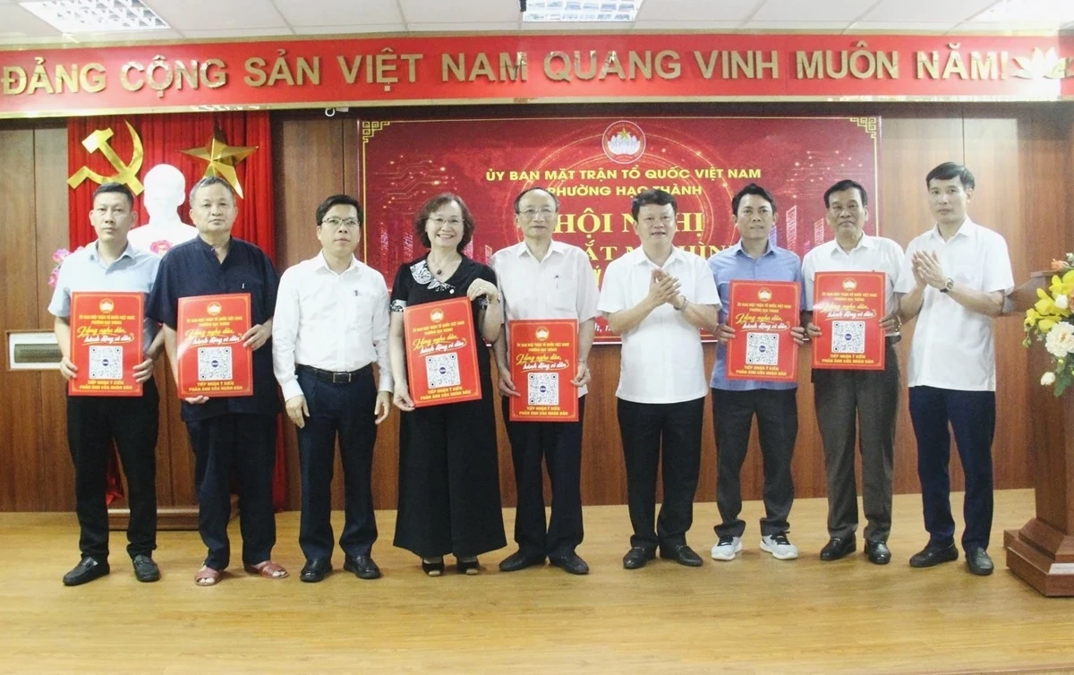 Phường Hạc Thành ra mắt mô hình gắn mã QR tiếp nhận ý kiến phản ánh của Nhân dân