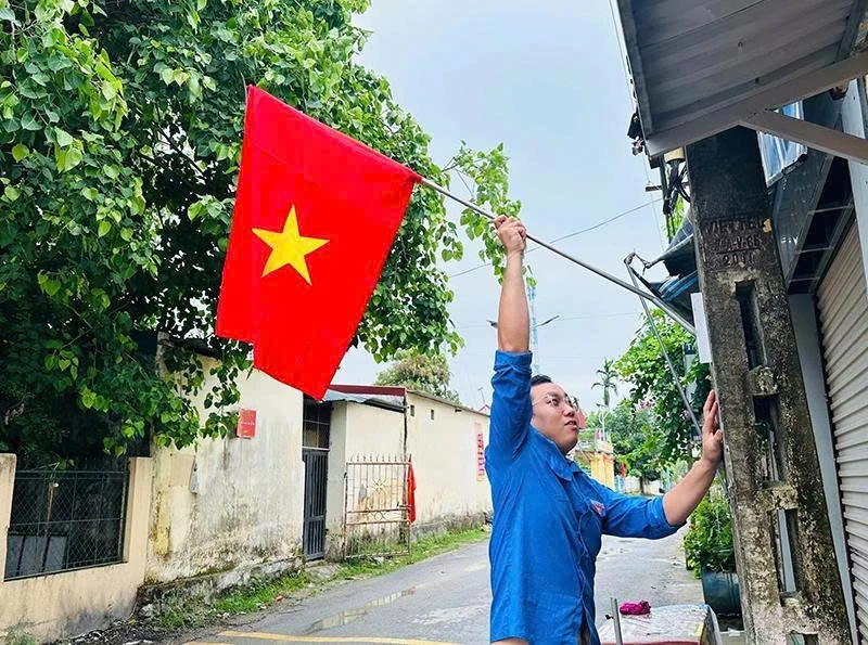 Khơi dậy tình yêu quê hương, đất nước trong thanh, thiếu niên
