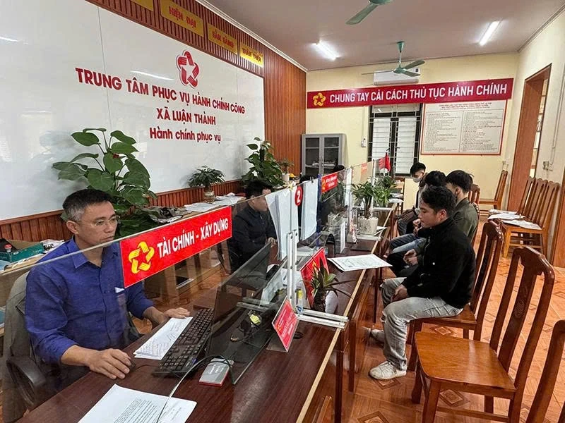 Luận Thành đột phá tư duy, đưa dịch vụ công đến gần dân qua nhịp cầu số