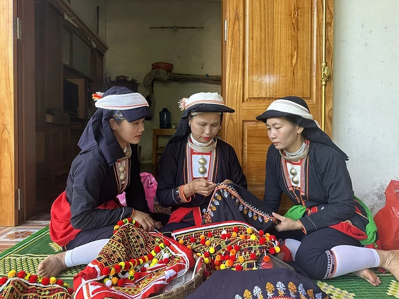 Miền Tây xứ Thanh ghi nhớ lời Người!