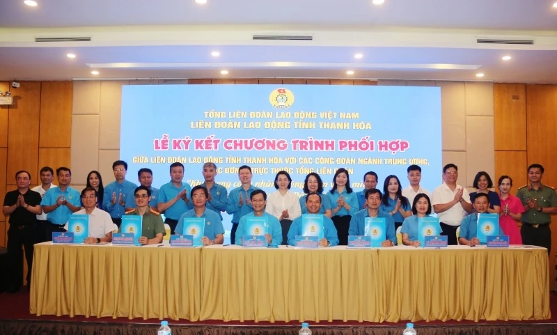 Ký kết chương trình phối hợp công tác giữa LĐLĐ tỉnh với các công đoàn ngành Trung ương, các đơn vị trực thuộc Tổng LĐLĐ Việt Nam