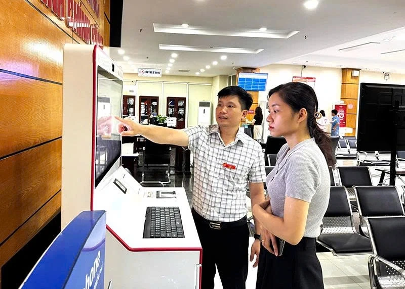 Giải quyết thủ tục hành chính thông suốt, hiệu quả