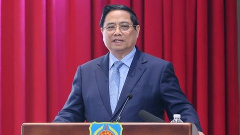 Thủ tướng: Chuyển từ "quản lý bằng pháp luật" sang "kiến tạo thể chế phát triển"