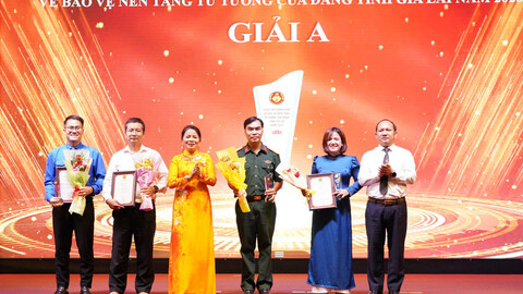 Trao giải Cuộc thi chính luận về bảo vệ nền tảng tư tưởng của Đảng tỉnh Gia Lai năm 2026
