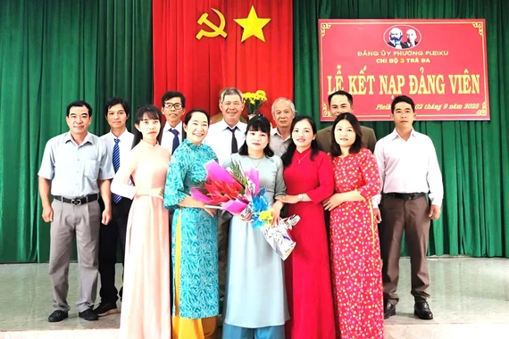 Giải bài toán cạn nguồn phát triển đảng viên mới ở khu dân cư