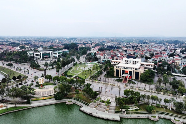 Phú Thọ siết chặt văn hóa công sở: “4 xin - 4 luôn”, không mặc quần bò, váy ngắn