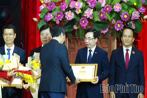 Trao giải Cuộc thi chính luận bảo vệ nền tảng tư tưởng của Đảng