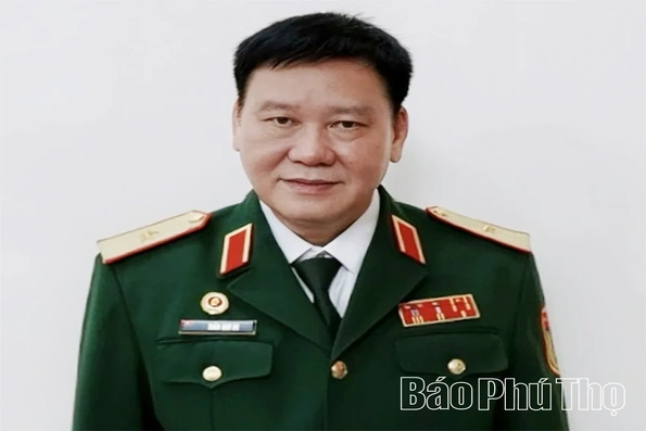 Tinh gọn bộ máy gắn với nâng cao chất lượng cán bộ