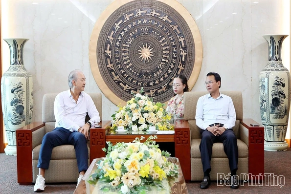 Bí thư Tỉnh ủy Đặng Xuân Phong tiếp Chủ tịch Tập đoàn YCH Singapore