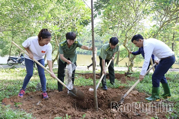 Giữ “lá phổi xanh” trong không gian linh thiêng