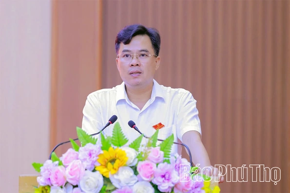 Tiếp xúc cử tri xã Thanh Sơn 