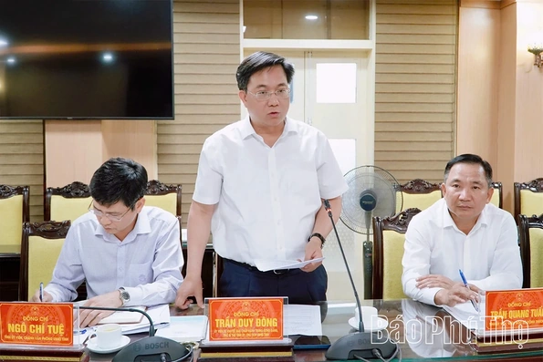 Thông qua dự thảo báo cáo kết quả giám sát chuyên đề đối với Đảng ủy HĐND tỉnh