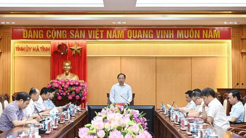 Ban Thường vụ Tỉnh ủy họp bàn về công tác tổ chức Đại hội Đảng bộ tỉnh
