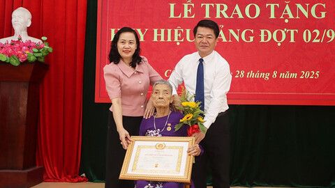 Hậu duệ của liệt sỹ Nguyễn Đình Liễn 80 năm sắt son niềm tin với Đảng