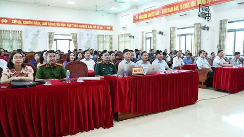 Xã Cẩm Hưng ra mắt các mô hình chuyển đổi số