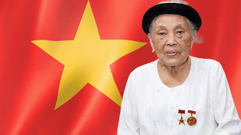 Mẹ Việt Nam Anh hùng Trần Thị Huyến và khoảnh khắc lịch sử tại lễ diễu binh