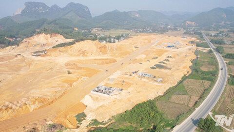 Tiến độ thi công Cụm công nghiệp Yên Lạc đạt khoảng 70%