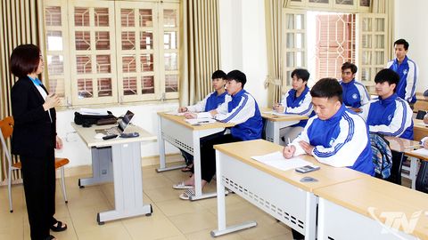 Nỗ lực trở thành trung tâm đào tạo ngành bán dẫn