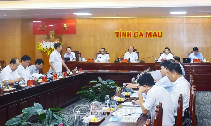 Họp bàn xây dựng các chuyên đề nghiên cứu phục vụ phát triển bền vững