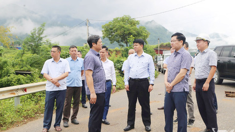 Không để thiếu vật liệu thi công tuyến đường Bắc Kạn - hồ Ba Bể kết nối Na Hang, Tuyên Quang