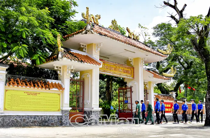 Tự hào mái đình quê hương