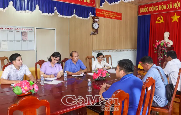 Khi cán bộ trẻ làm đầu tàu sau sắp xếp ấp, khóm
