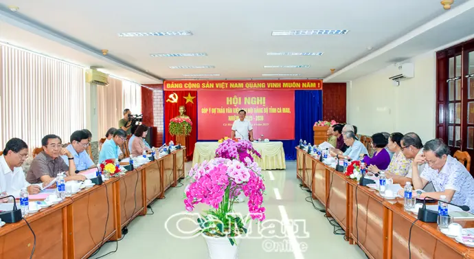 Đại biểu hiến kế cho Dự thảo Văn kiện Đại hội Đảng bộ tỉnh