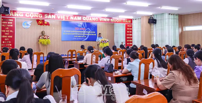 Nhiều ý kiến tâm huyết đóng góp dự thảo văn kiện đại hội phụ nữ các cấp